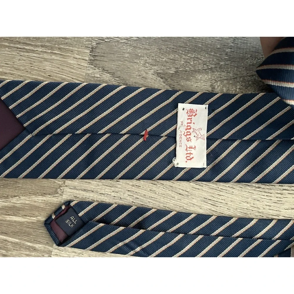 Vintage Briggs All Silk Tie Navy Blue Striped Business Luxury Formal Workwear